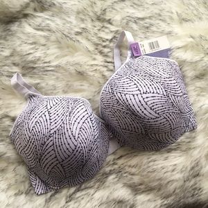 ✨2/$22✨ NWT BODY NATURALS Satin Full Support T-Shirt Bra